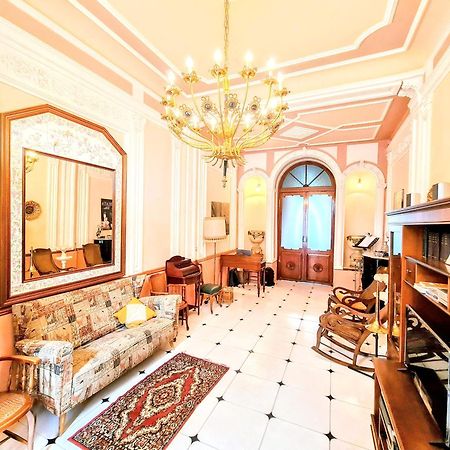 Апарт готель La Traviata - Буньоль Екстер'єр фото